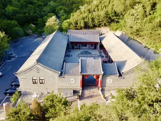 The Great Wall Courtyard Hostel by null