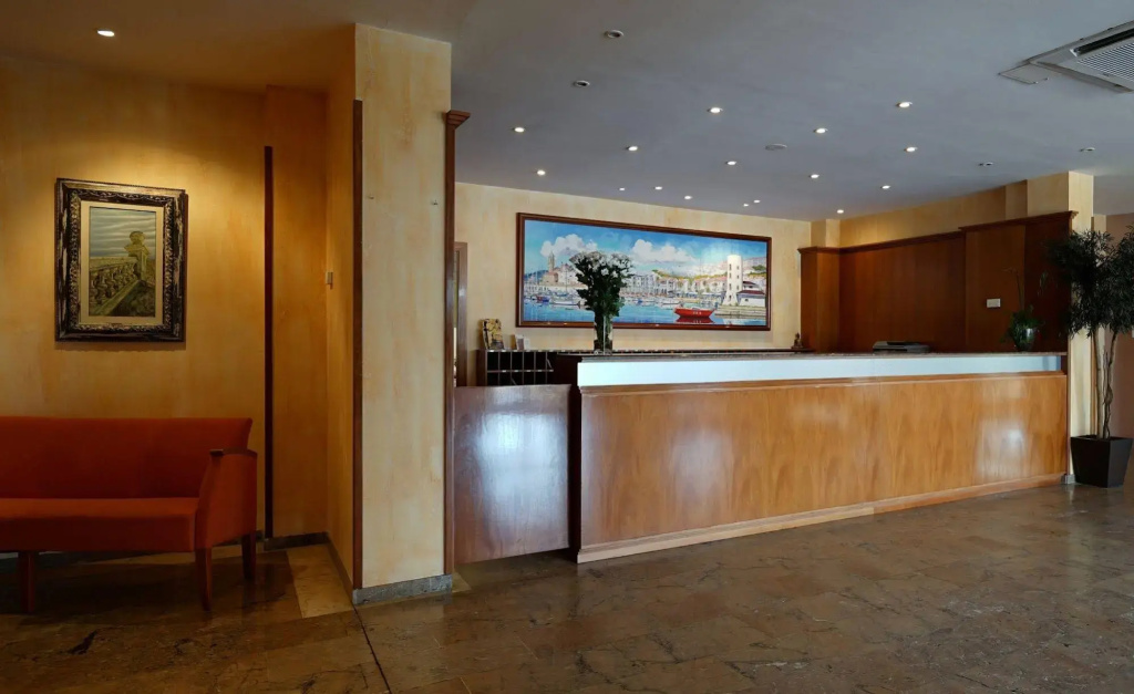 Hotel photo 2
