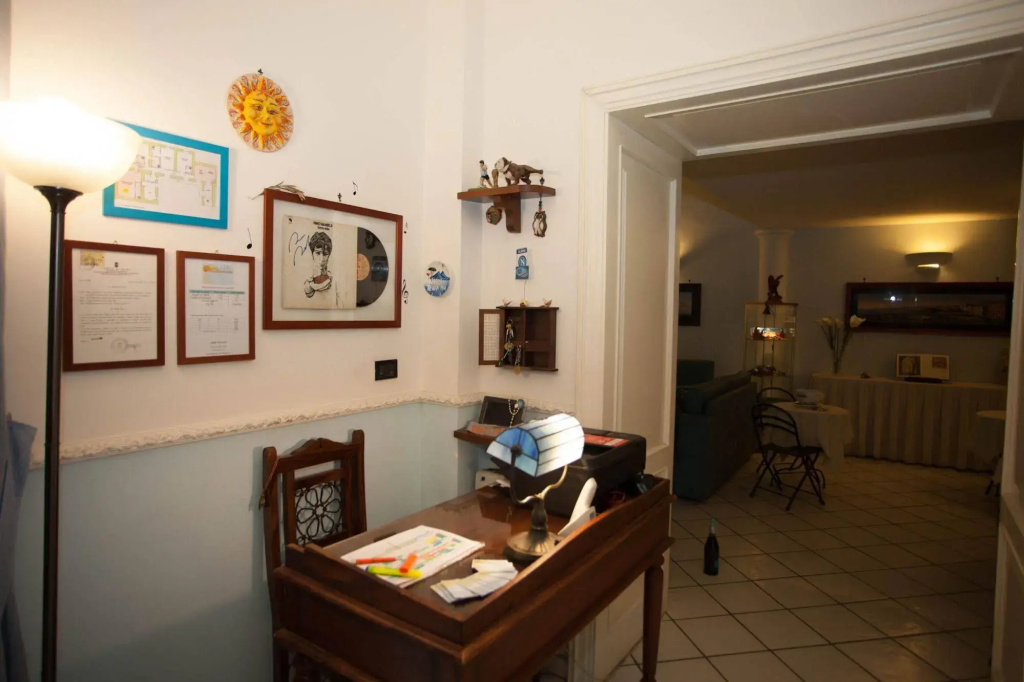 Hotel photo 12