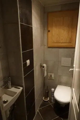 Voir la photo 2 — Les Chambres de Solliès