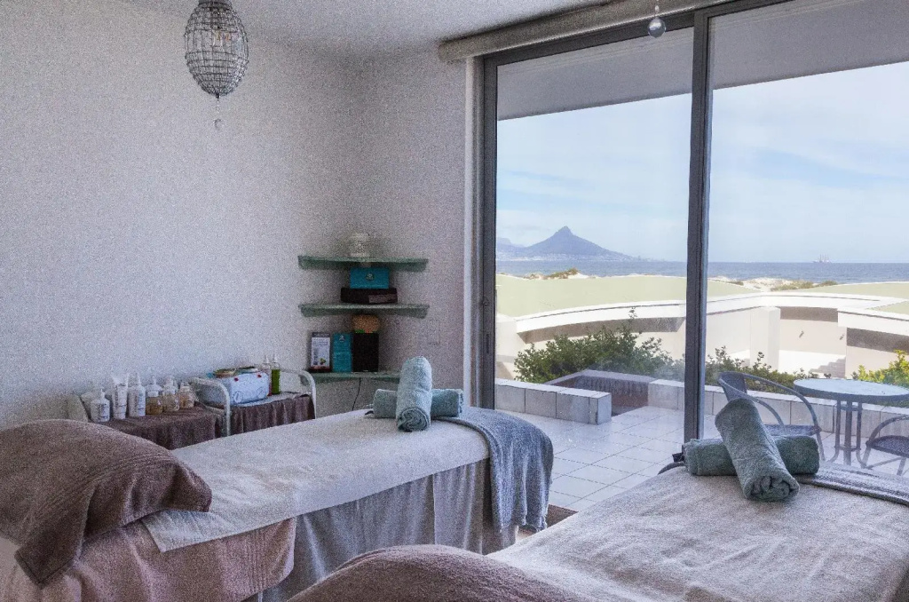 Dolphin Beach Hotel - Général