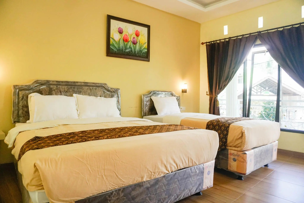 Standard Triple room