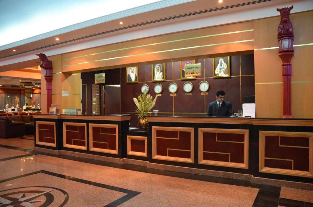 Pars International Hotel