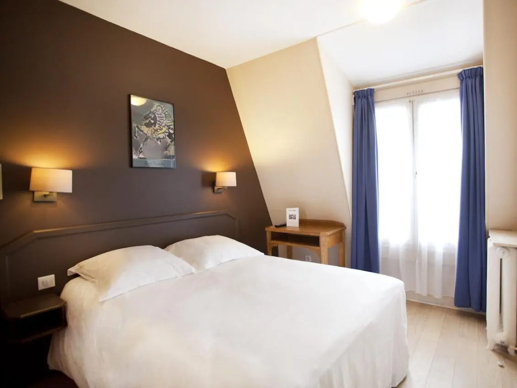 Standard Double room (full double bed)