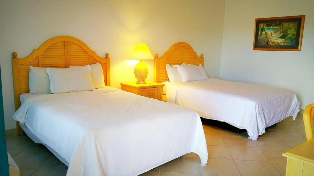Dolphin Key Resort - Général