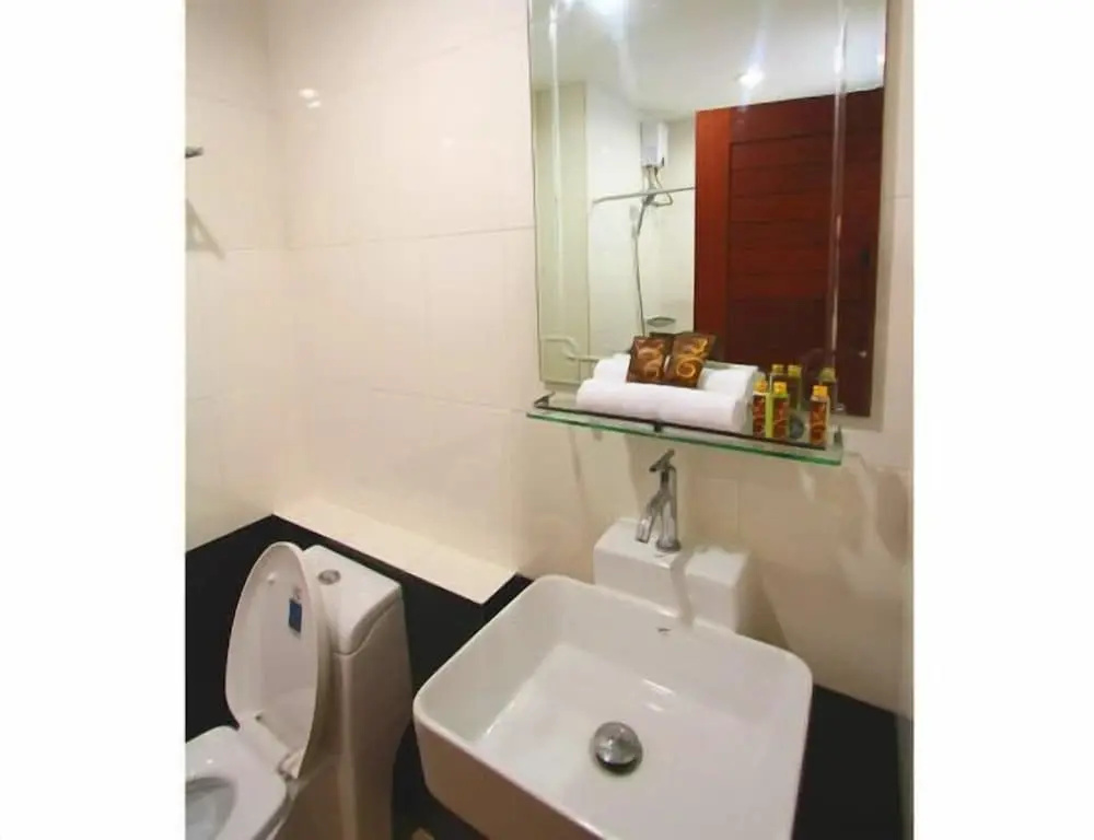 Superior Double room with balcony (full double bed)