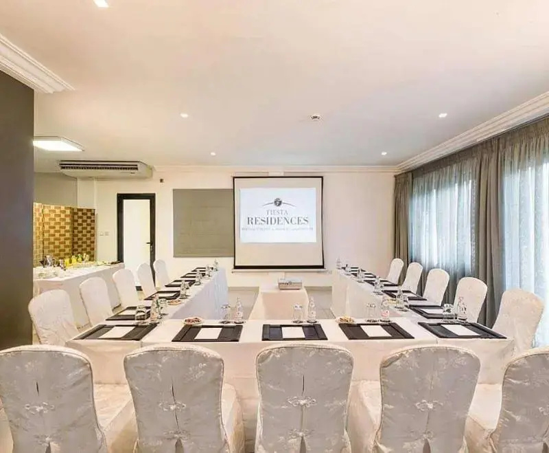 Fiesta Residences Boutique Hotel and Serviced Apartments - Chambres