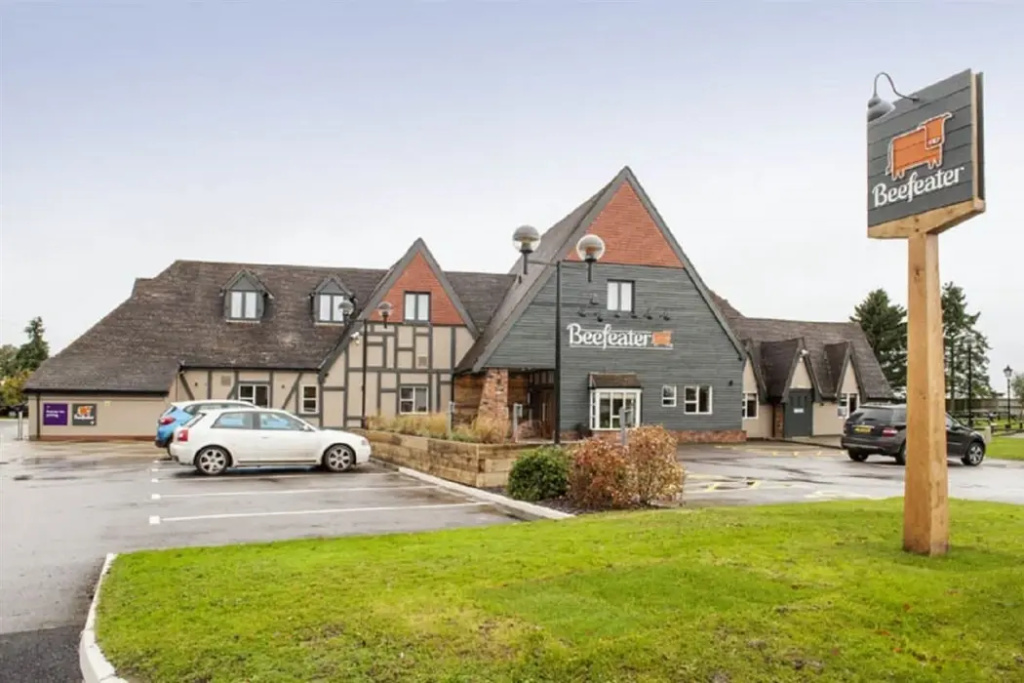 Premier Inn Solihull (Hockley Heath, M42) - фото 37