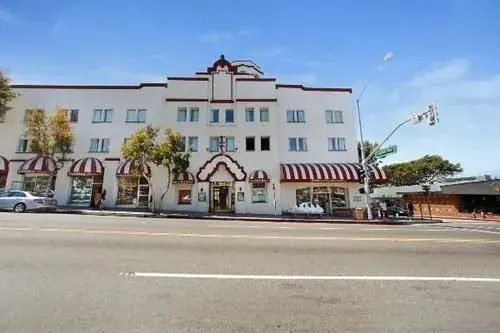 Hotel Laguna