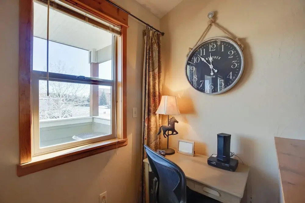 3 Blocks to Main St: Cozy Gunnison Retreat! — фото