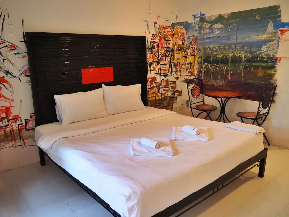 Standard Double room with balcony (full double bed)