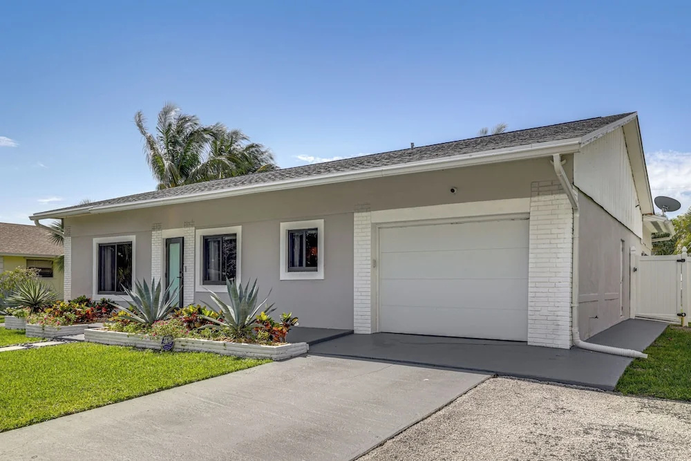 Walk to Water! Boynton Beach Gem w/ Backyard Oasis