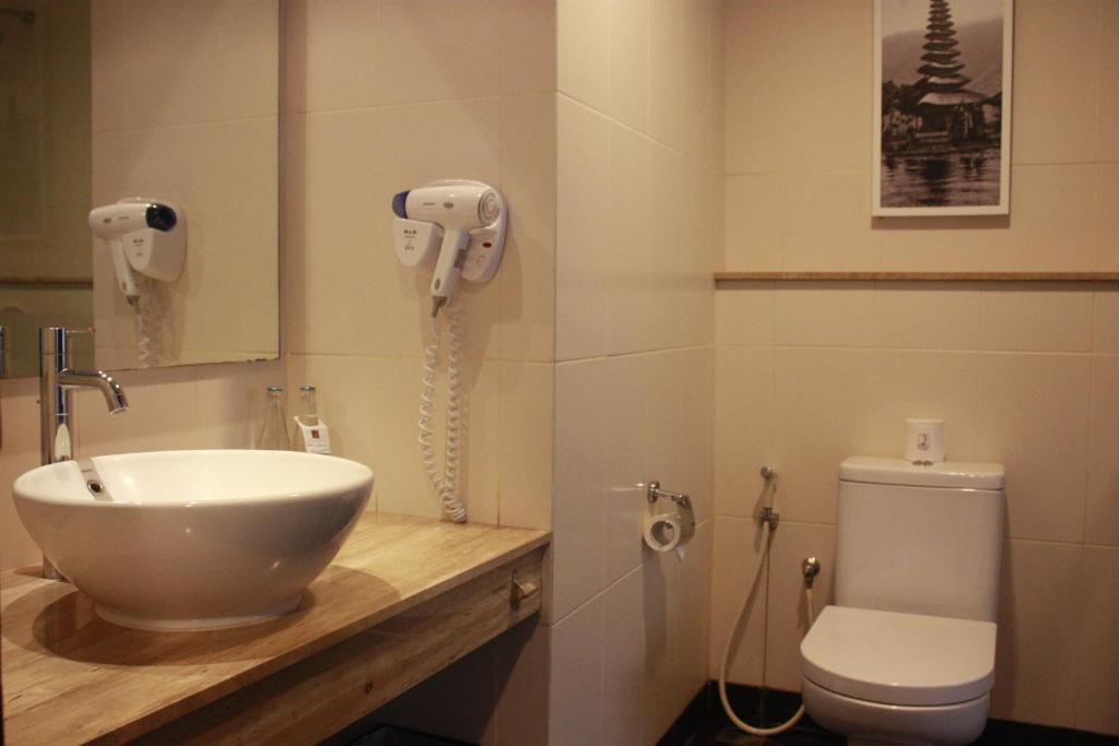 Quest Hotel Kuta