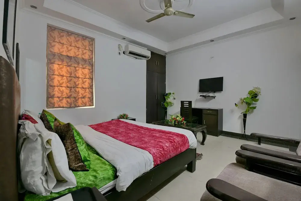 Bedroom