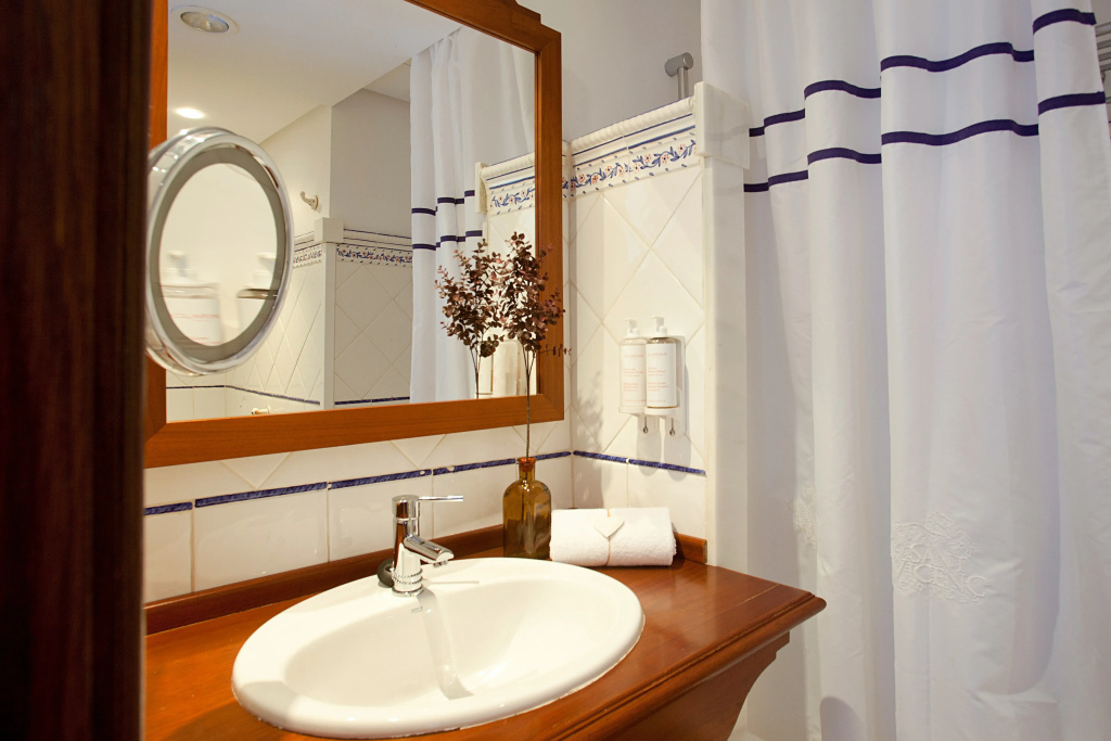 Hotel Cala Sant Vicenç - Adults Only + 16 - Général