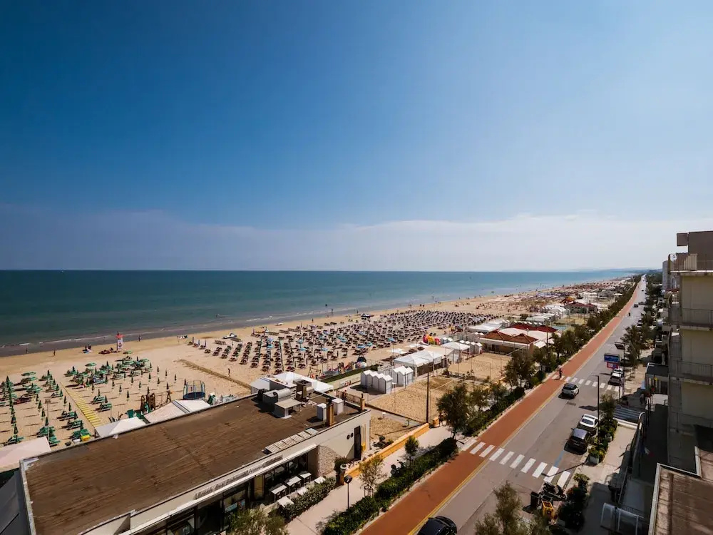 Beach & Waterfront
