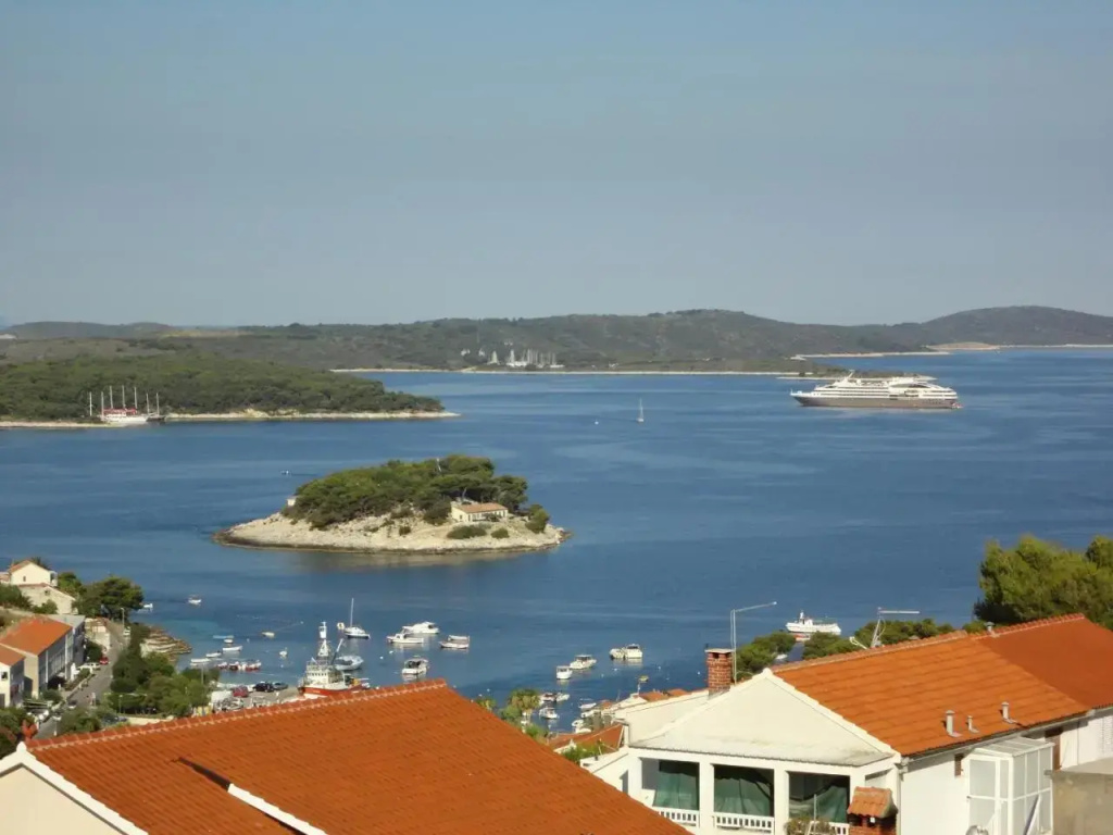 Apartments Marina