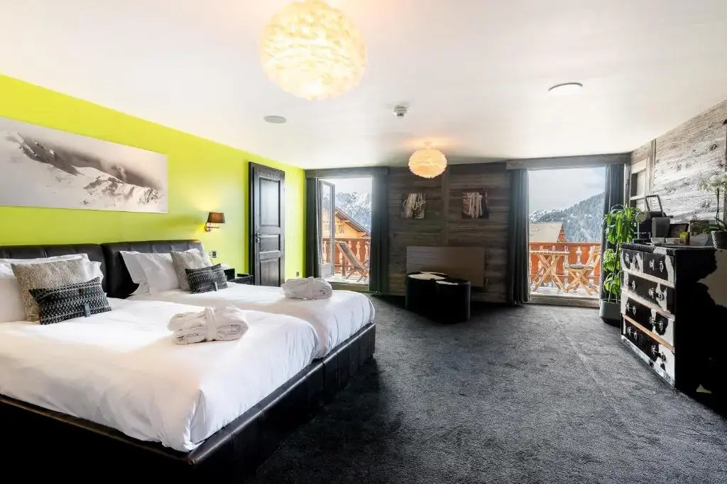 Superior Double room with balcony (full double bed)