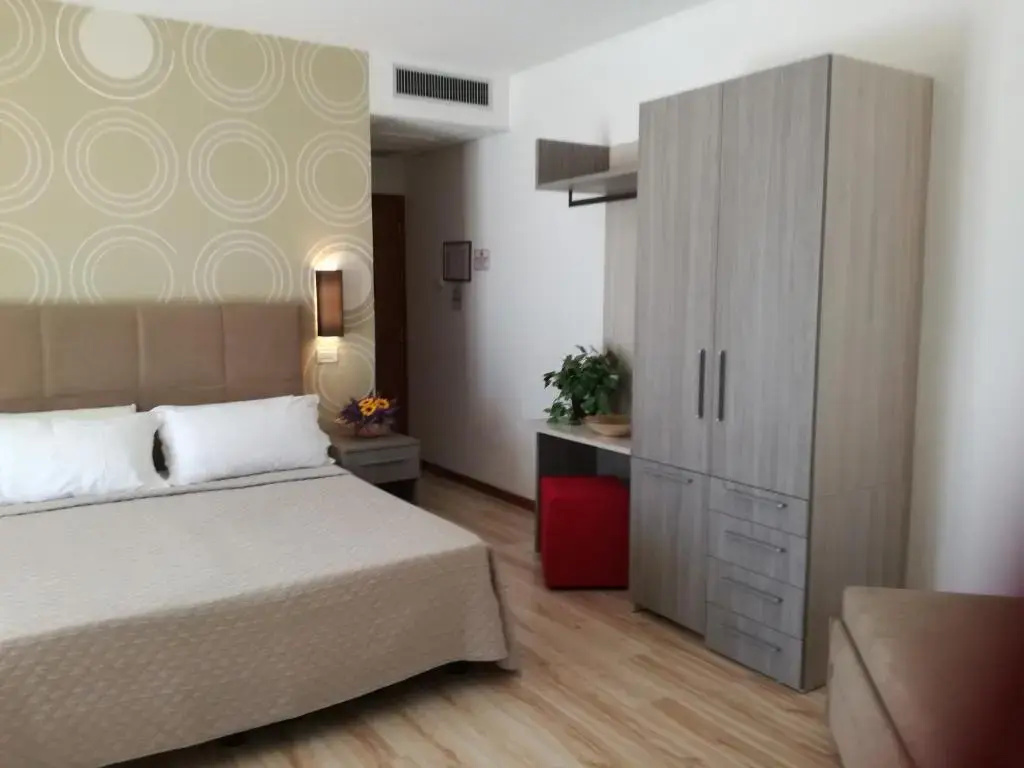 Standard Double room with partial sea view (full double bed)