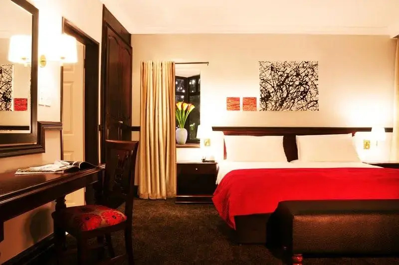 Court Classique Suite Hotel - Chambres