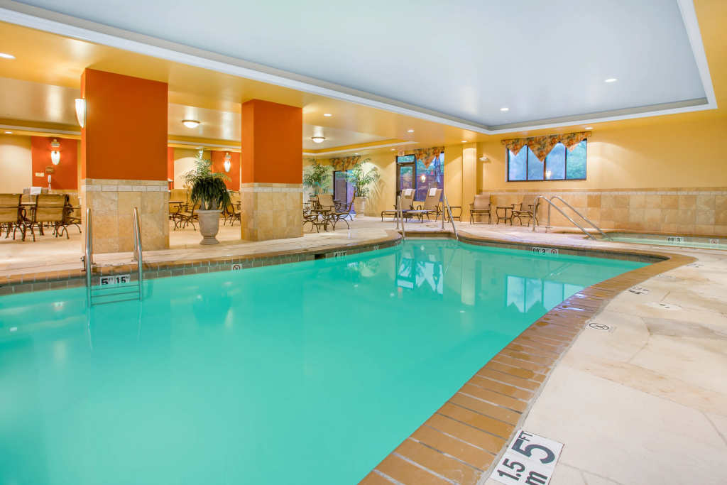 Holiday Inn Express & Suites Bloomington by IHG - Général