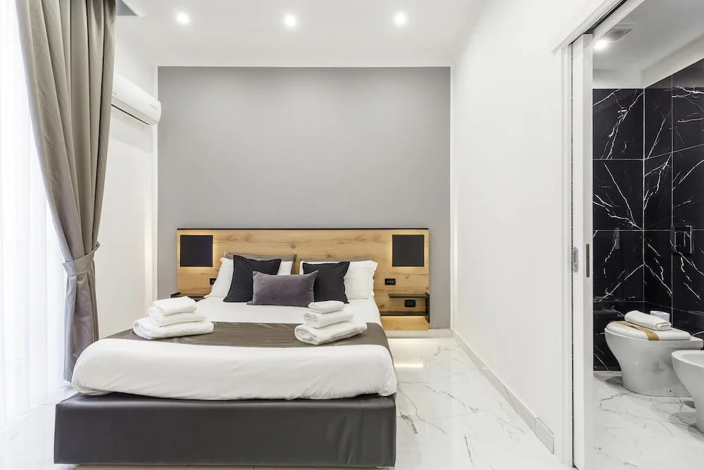 Superior Double room (full double bed)