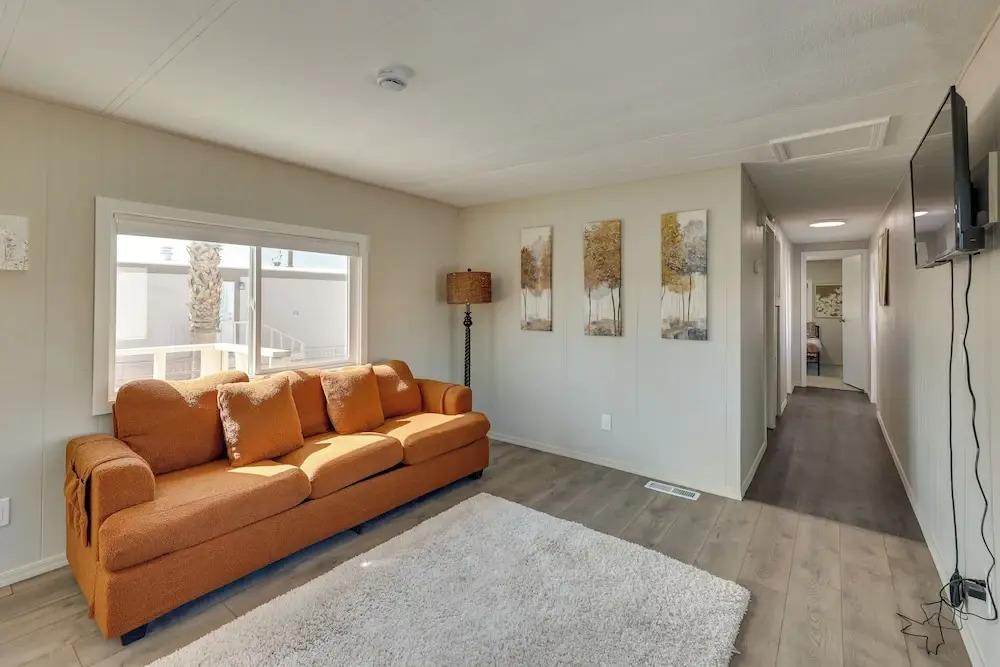 Riverfront Bullhead City Home, Near Casinos — фото 4