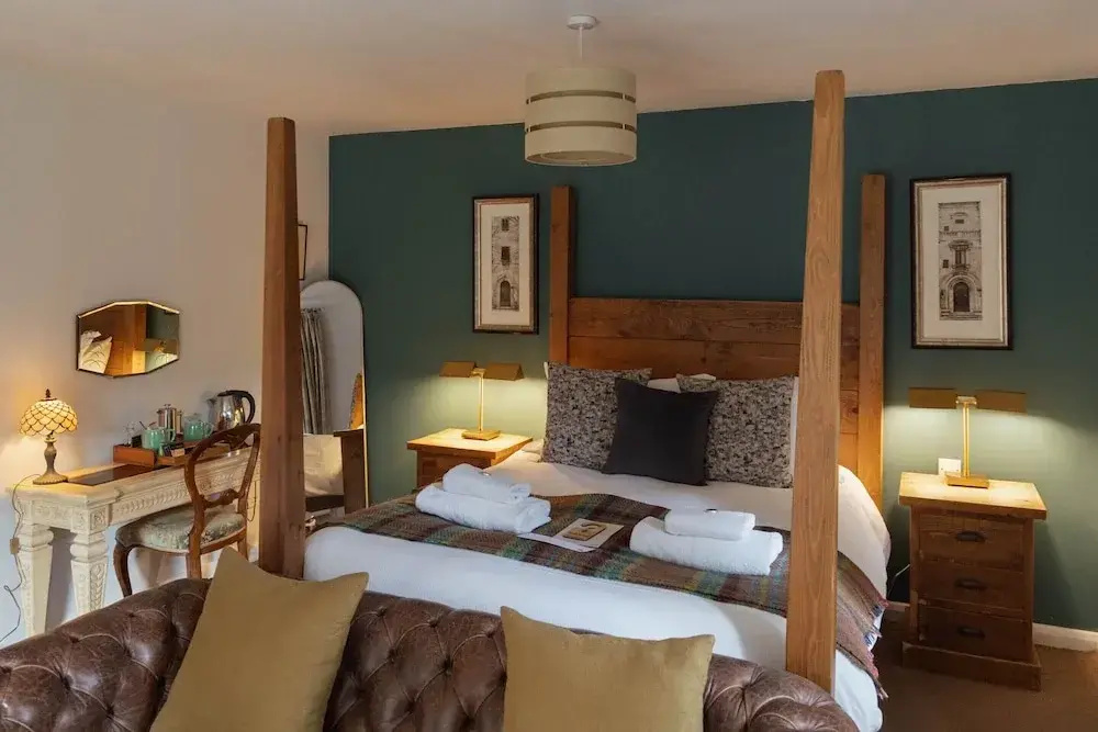 Standard Double room (full double bed)