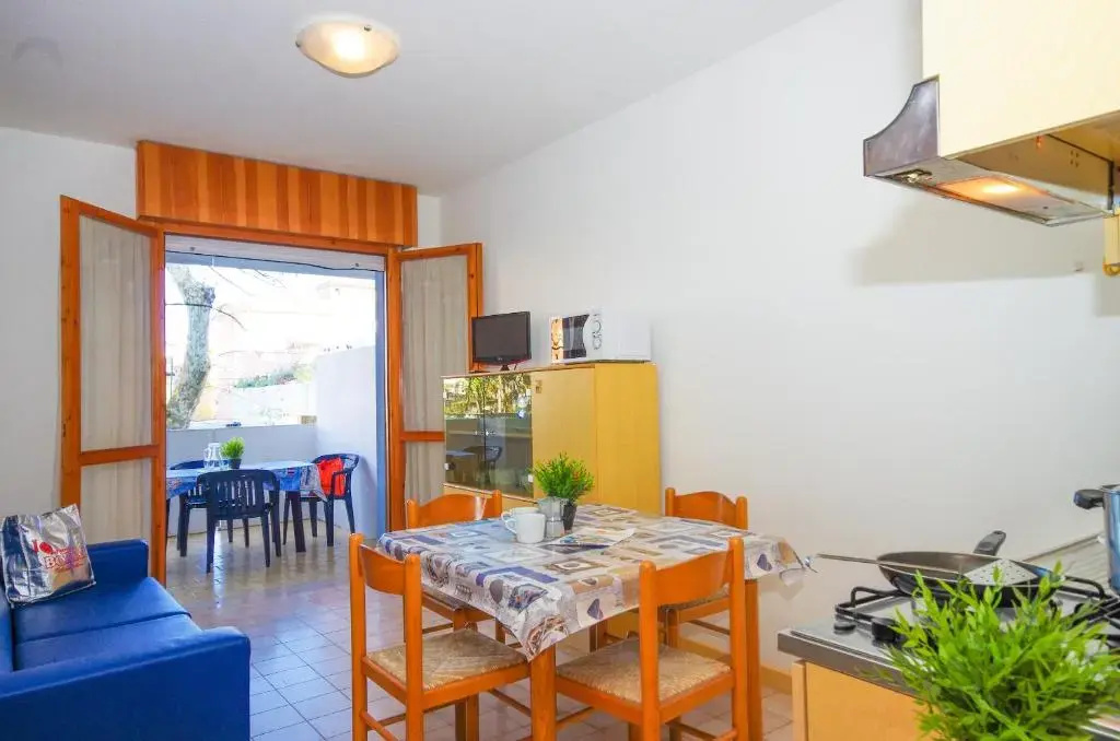 2 Bedrooms Apartment