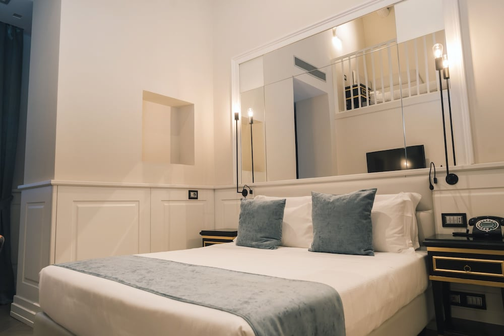 Classic room with balcony