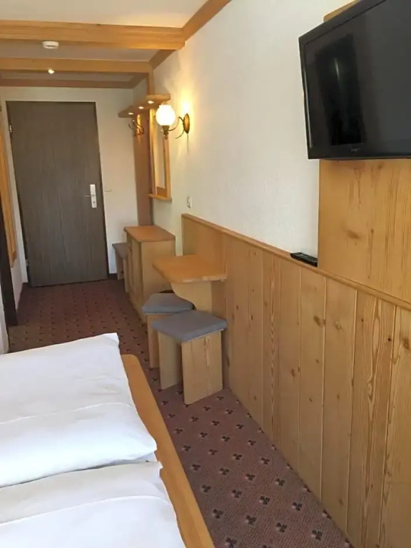 Standard Double room (full double bed)