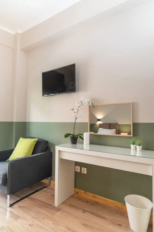 Comfort Double room with city view (full double bed)