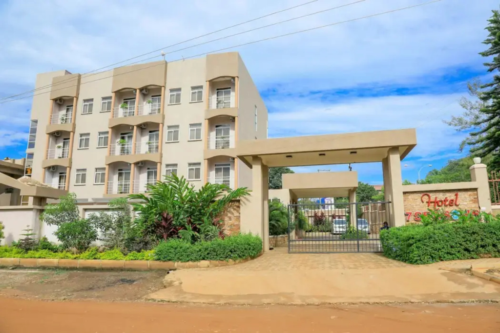 Hotel 7 Seasons Entebbe