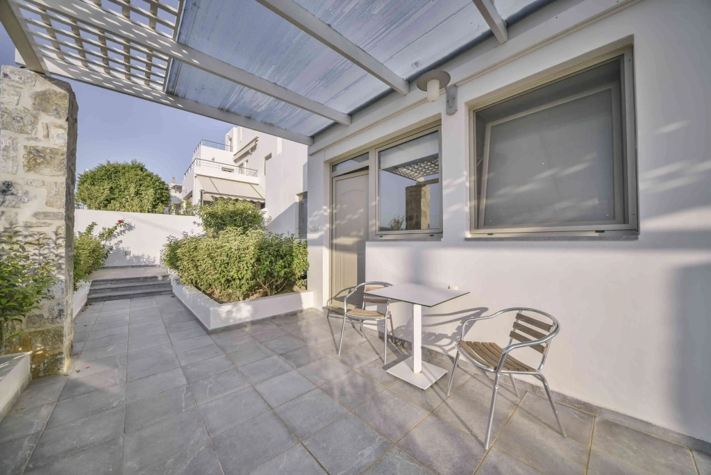 Lenikos Resort
