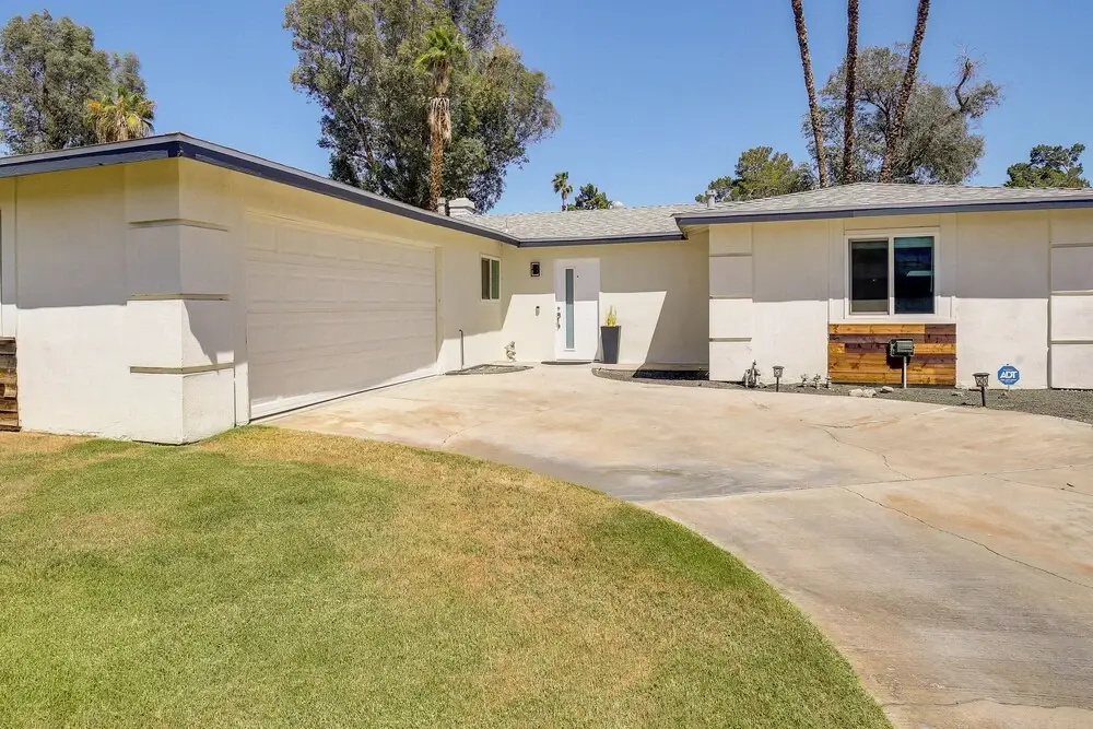 Pool & Spa: Palm Desert Home Near Golf!