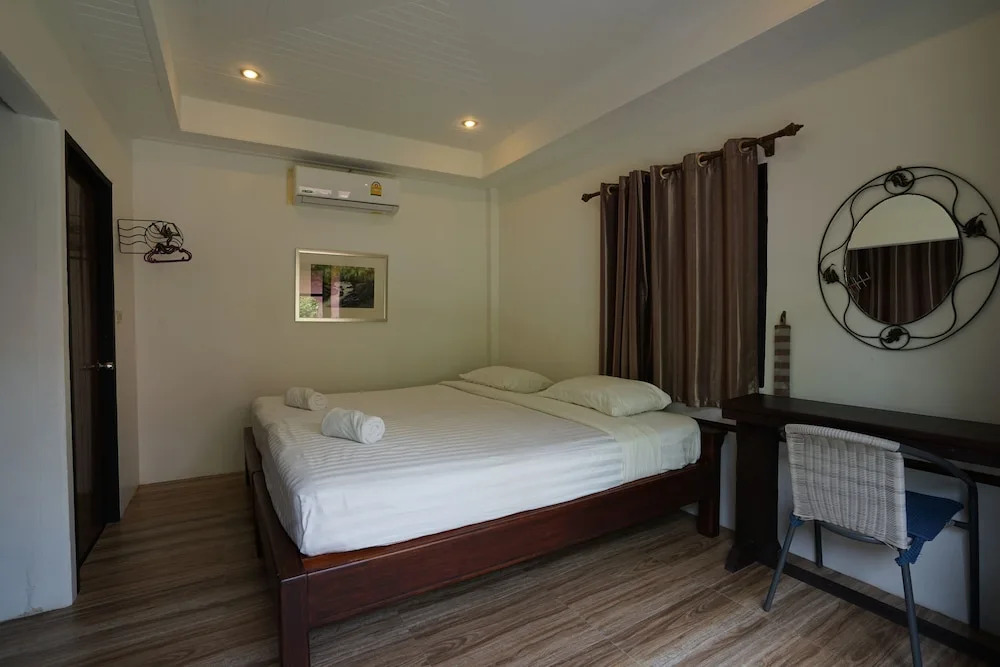 Бунгало Deluxe c 1 комнатой в Bayview Resort Rayong