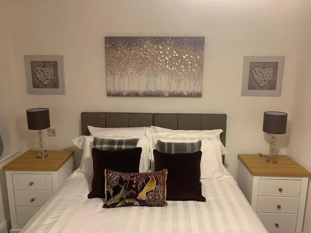 Absolute Stays At The Qube - Families Contractors, Free Wifi