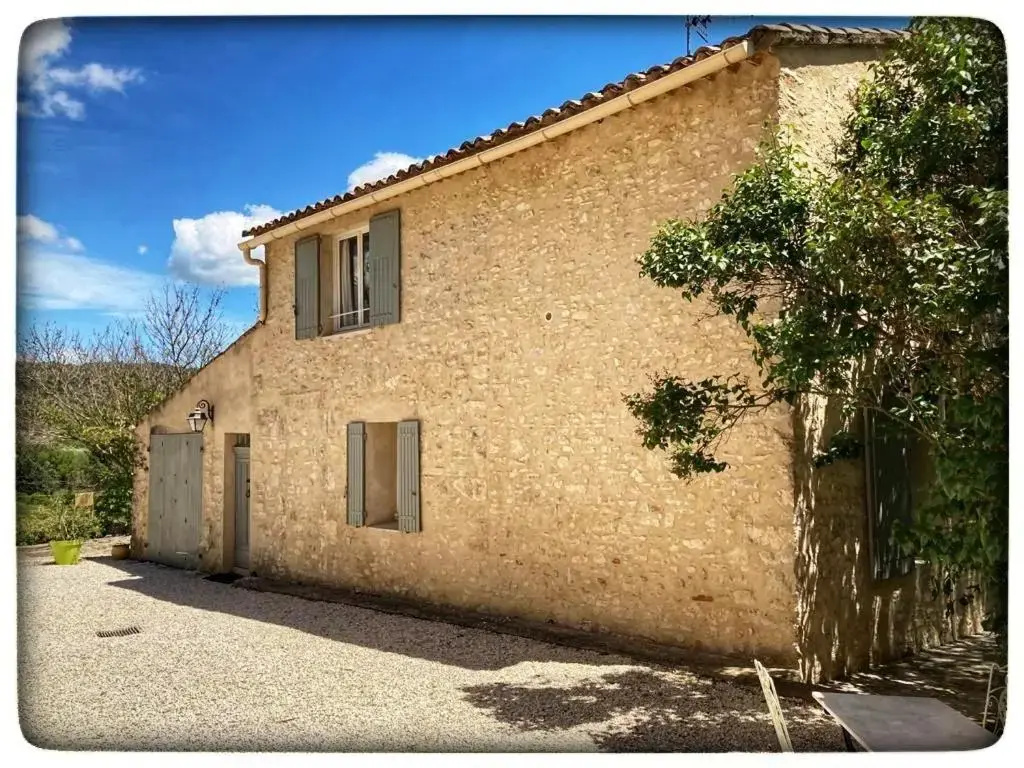 2 Bedrooms Cottage