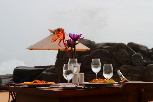 Thaproban Pavilion Resort & Spa