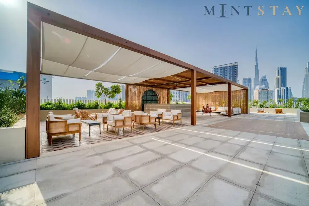 Charming 1BR w Balcony in Business Bay