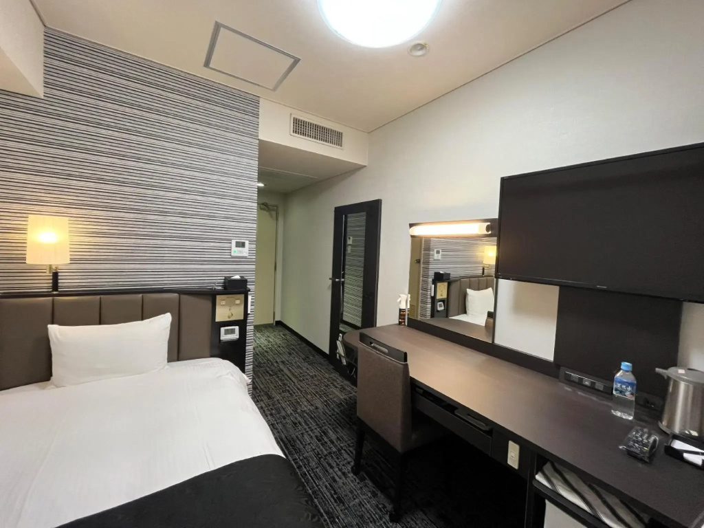APA Hotel Owariichinomiya Station - Général