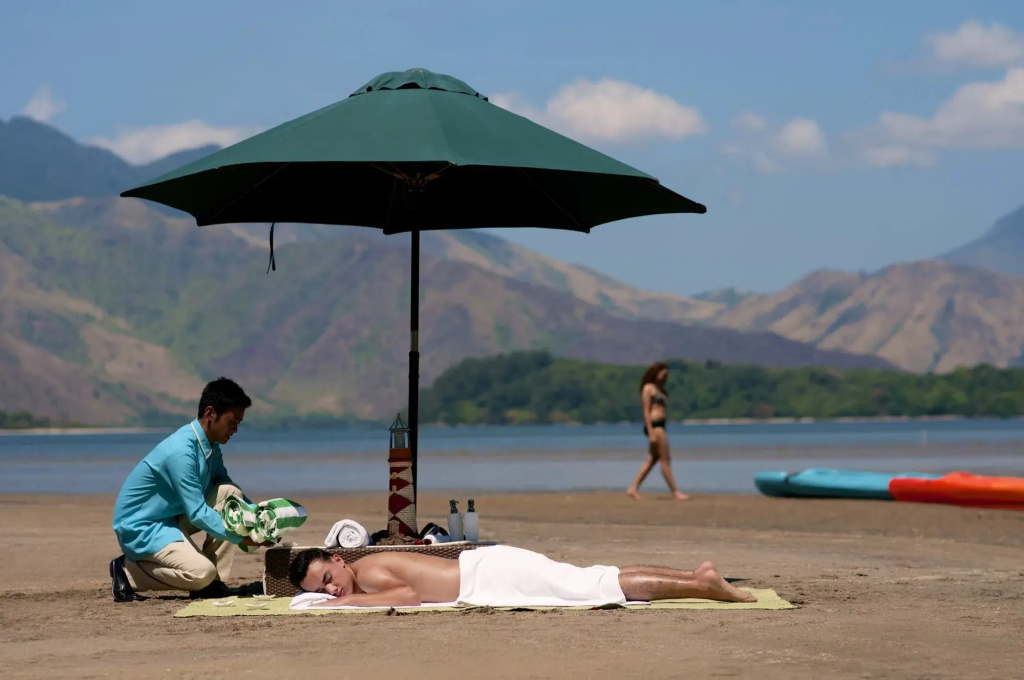 Beach & Waterfront