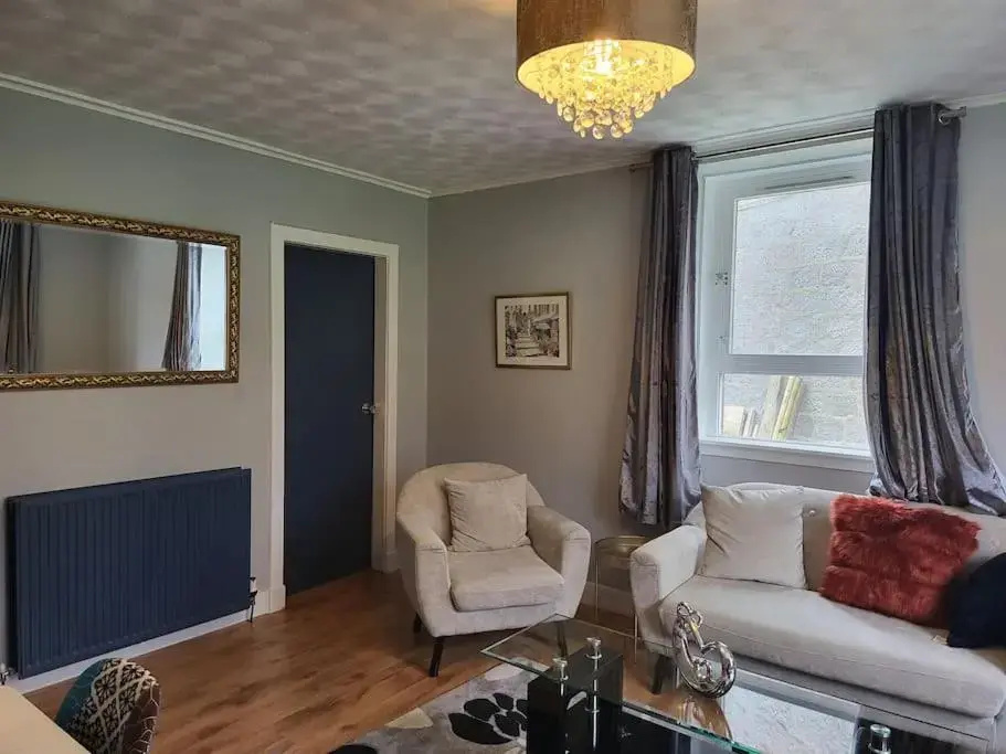 4 Bedroom Apts at Sensational Stay Serviced Accommodation Aberdeen- Powis Crescent