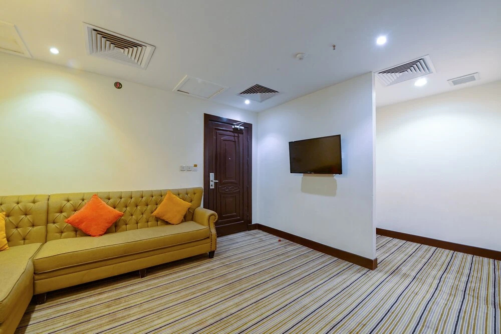 Lobby & Reception