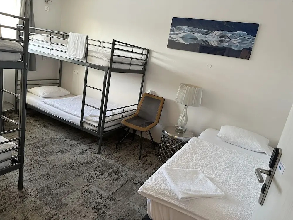 Standard Quintuple room