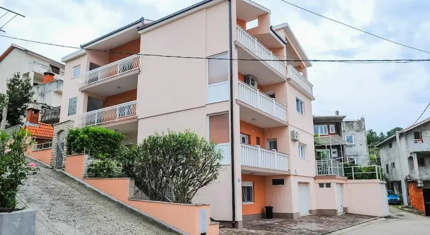 Apartments Jurišić