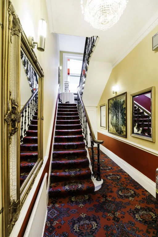 Tudor Court Hotel - Général