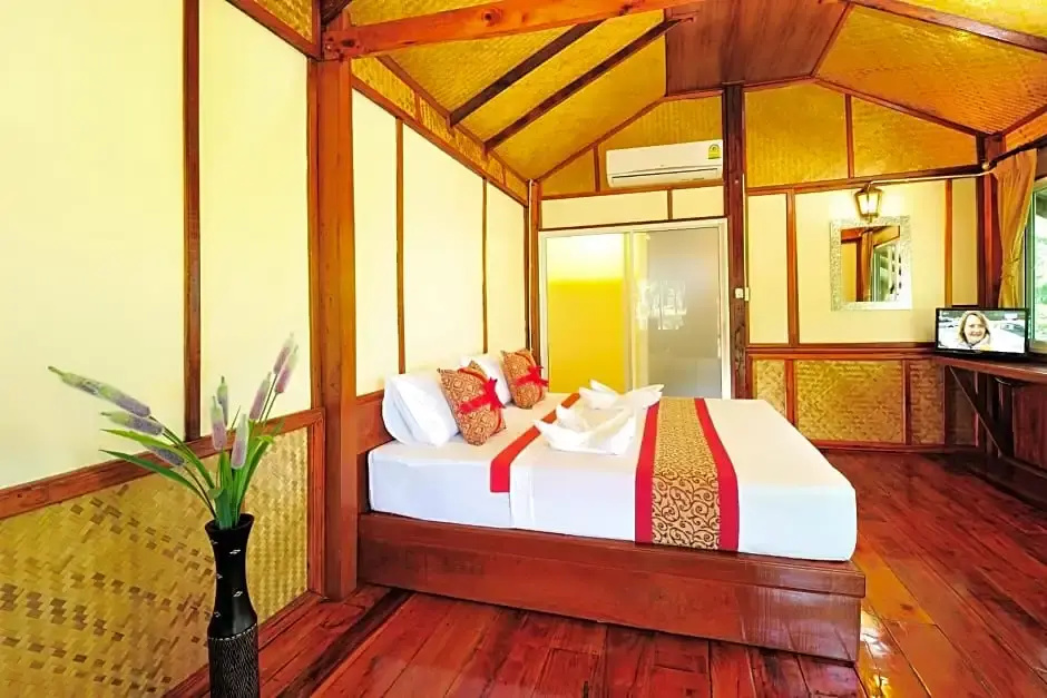 Deluxe Bungalow