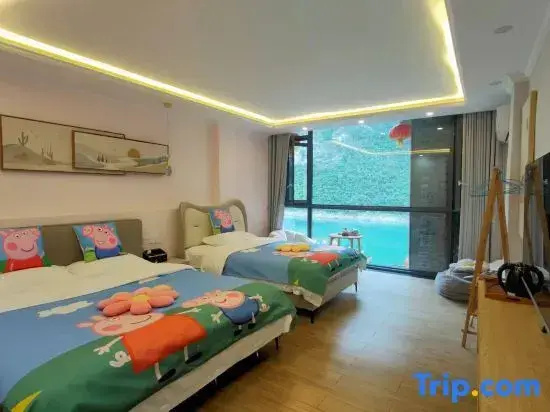 Standard Family room with river view