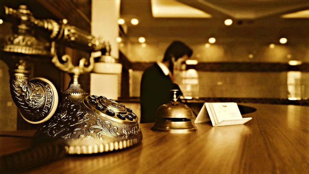 Food & Beverage